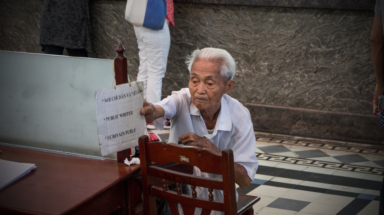 Almost 90, He’s the Last Man in Saigon Writing Letters to Survive