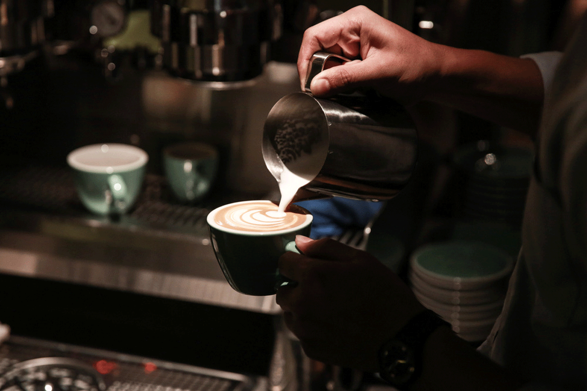 In Singapore, Coffee Culture Struggles to Innovate