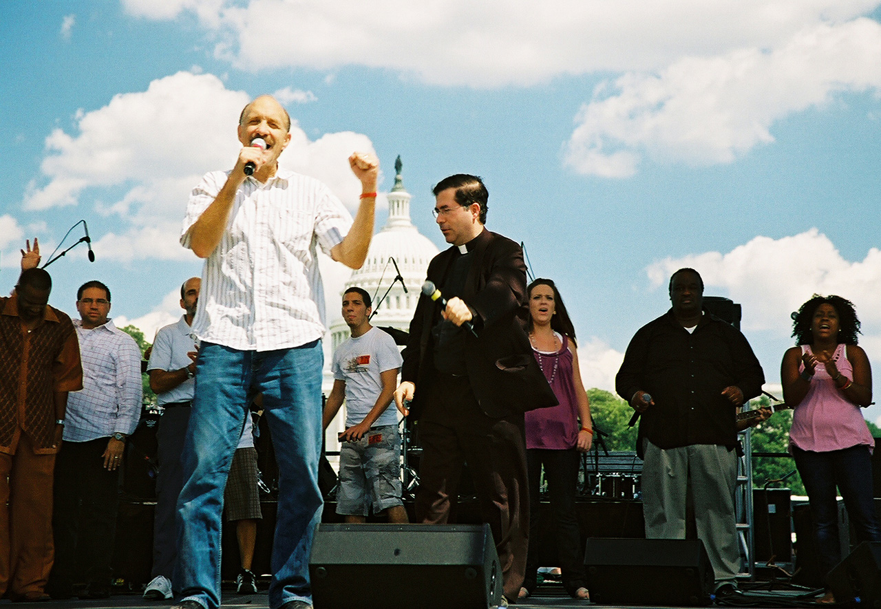 Lou Engle: An American Threatens a Christian-Muslim Divide in Singapore