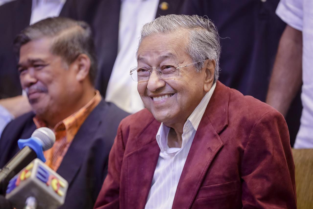Dr. Mahathir’s Victory Changes Everything. Just Not For Singapore.