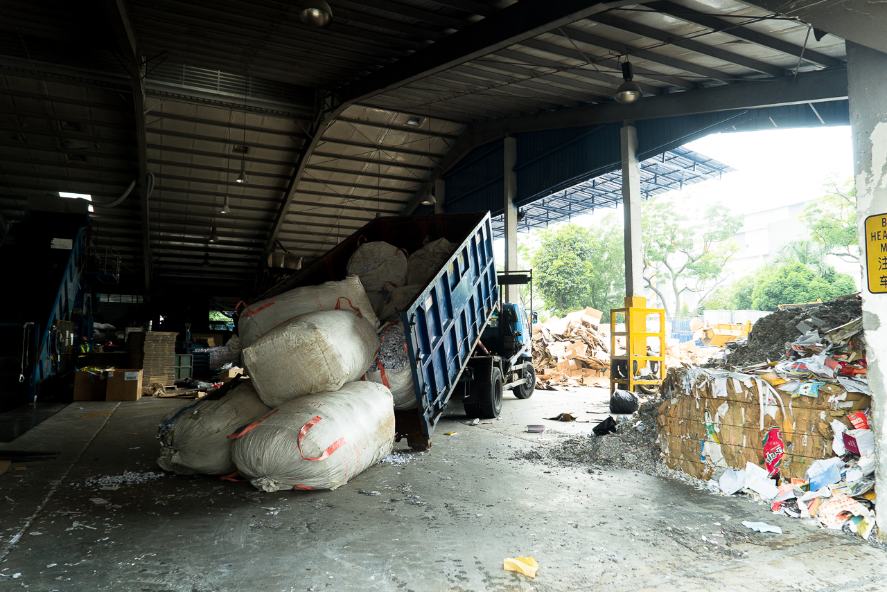 Paper being unloaded