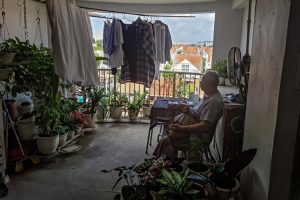 Lift-less in Singapore: To Move or Not to Move, That Is the Question