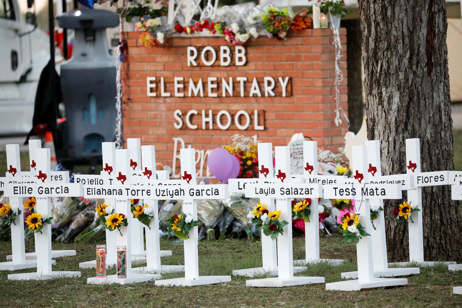 Americans in Singapore Reflect on the Texas School Shooting Tragedy