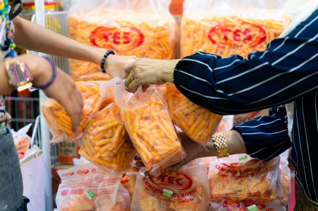 Singapore plastic bag charge