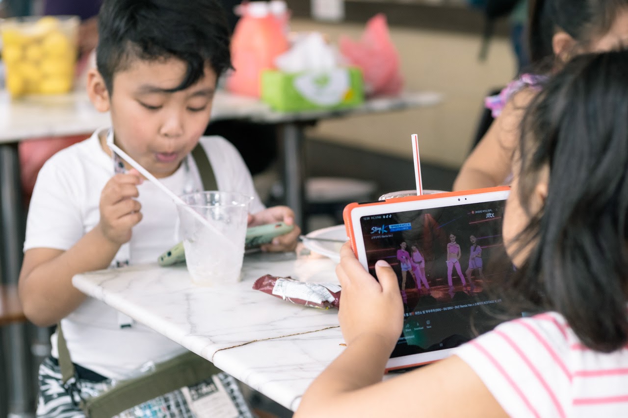 Millennial Singaporean Parents Speak on Navigating Screen Time for Their Kids