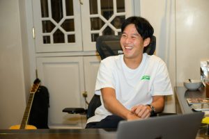 A Press-Shy Music Mogul Tries to Talk About Himself