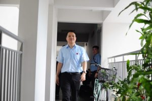 When Political Candidates Are Too Much Like Us