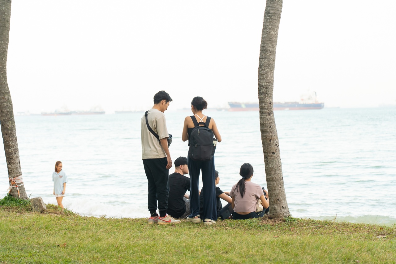 Have We Forgotten the Art of Casual Hangs?