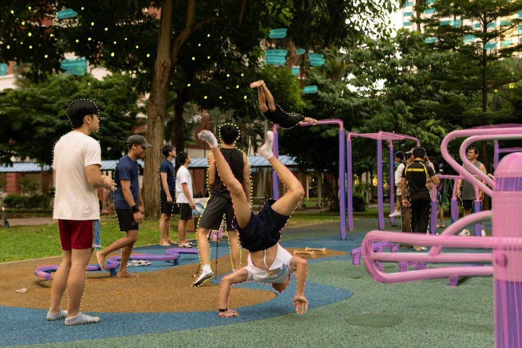 Inside Caliversity, the Heartland Workout Sessions Building Community Through Muscle-Ups
